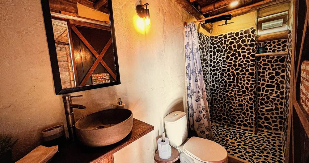 Creekside Cabin bathroom